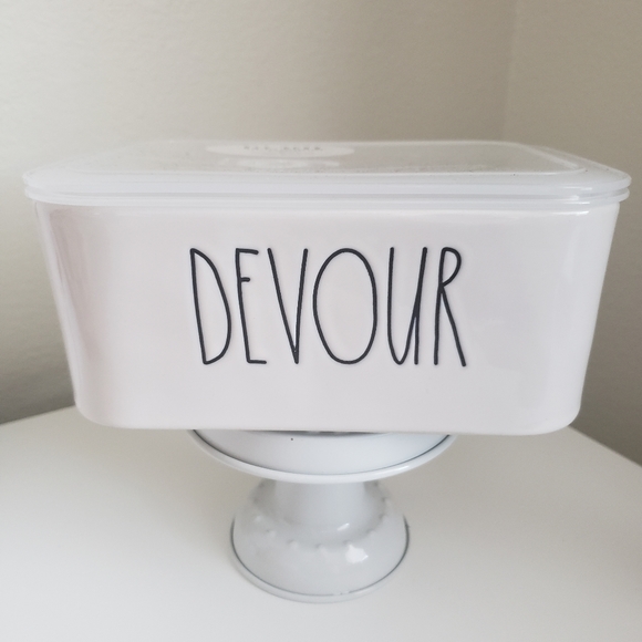 Rae Dunn Other - NWT Rae Dunn Devour Food storage container